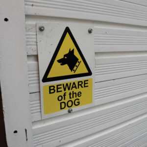 5 tips to use safety and security signs effectively