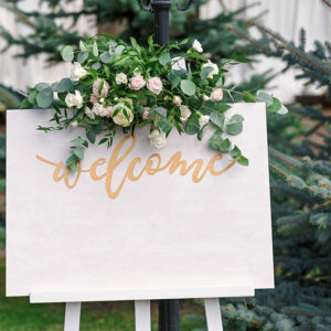 6 ideas for classy wedding welcome signs